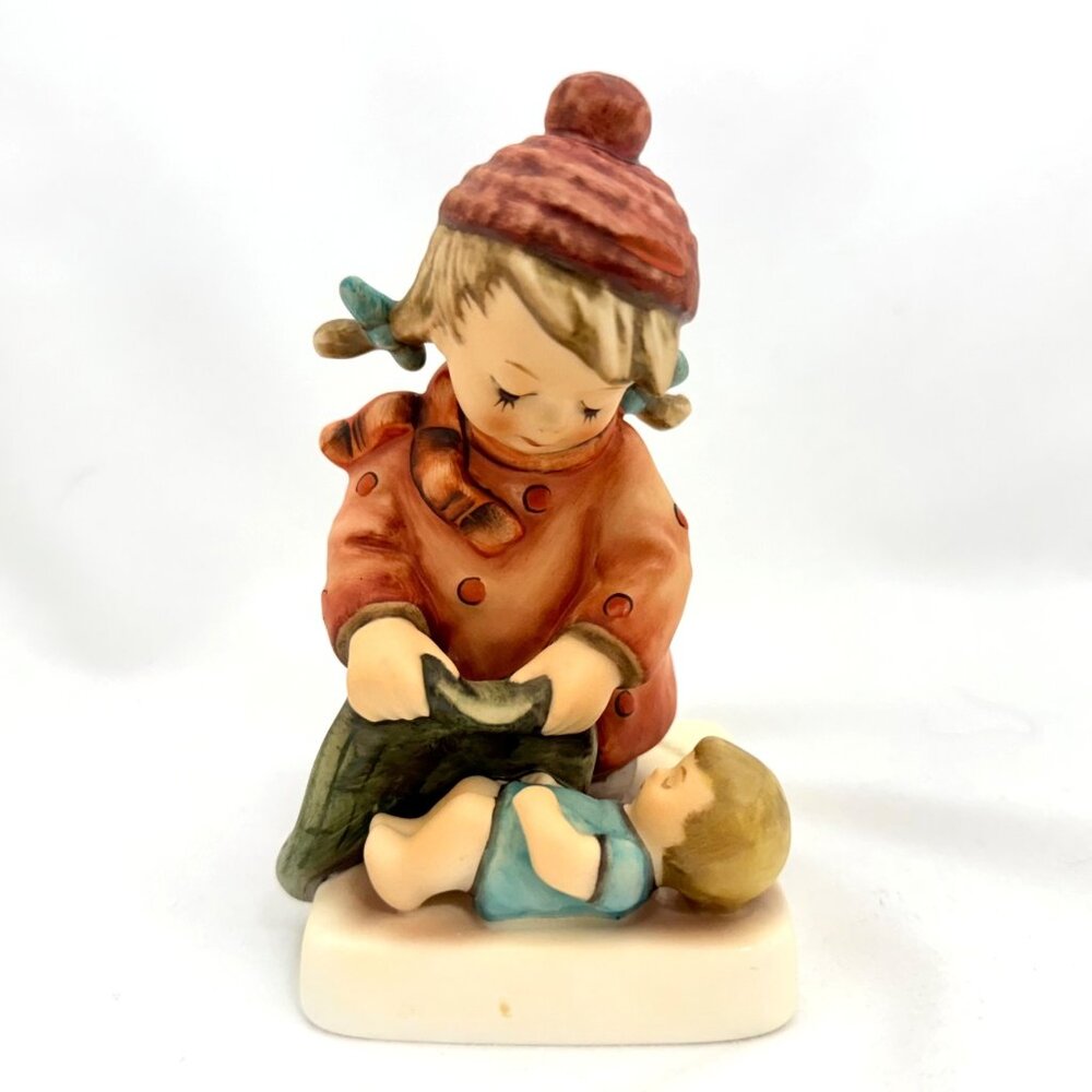 Goebel Hummel #424 "Sleep Tight" TMK6